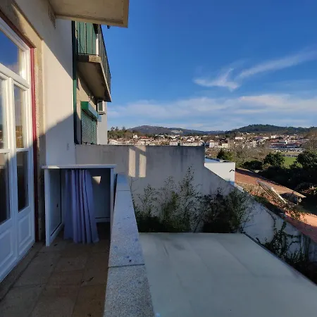 Casa Da Ponte Velha * 蓬德利马