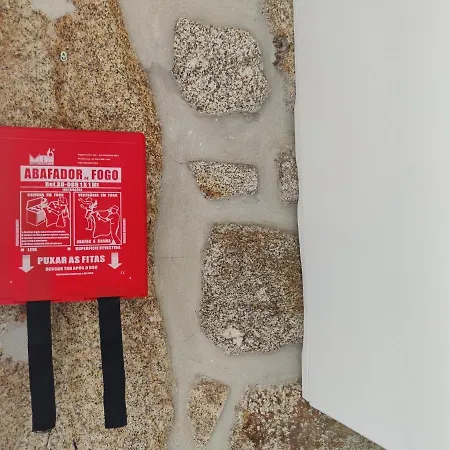 Casa Da Ponte Velha 酒店 *